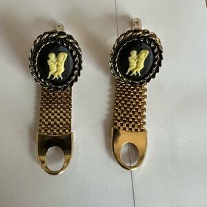 Gold Tone Csmeo Cuff Links